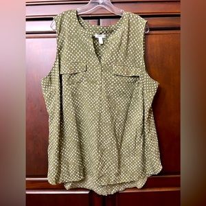 Croft & Barrow sleeveless blouse women’s size 2X military green.